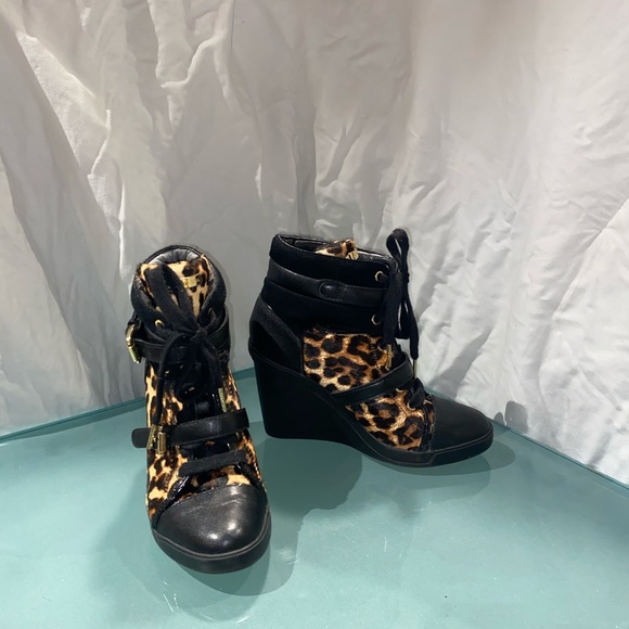 Michael Kors cheetah booties - Picture 3 of 3